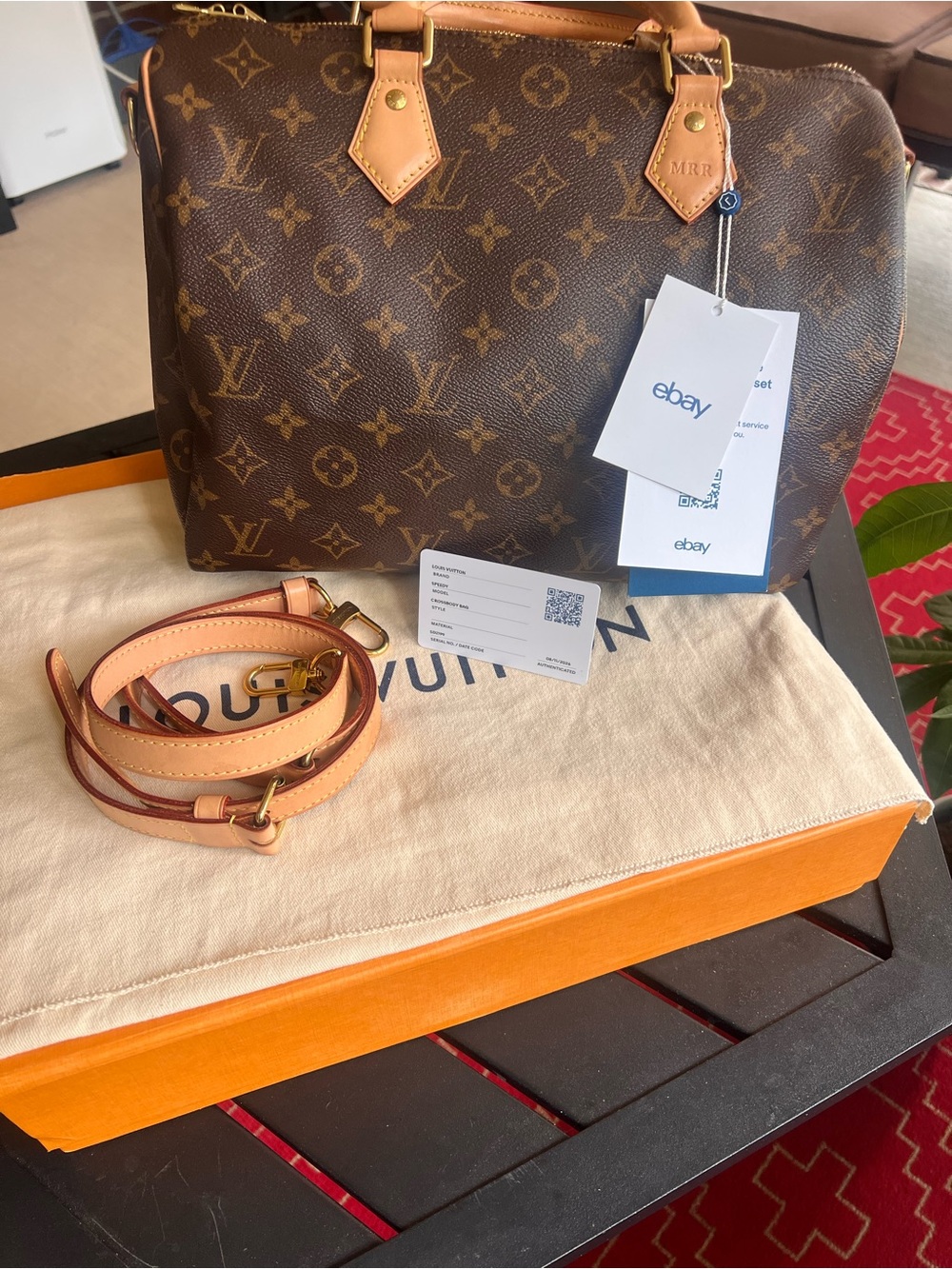 Authentic: Louis Vuitton Speedy 30 Bandouliere (2019)